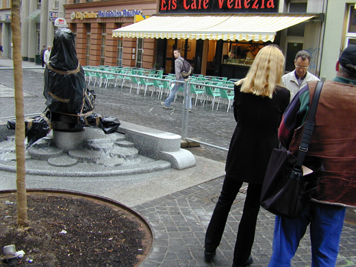 Zither Reinhold Brunnen, Halle - Bildhauer Wolfgang Dreysse